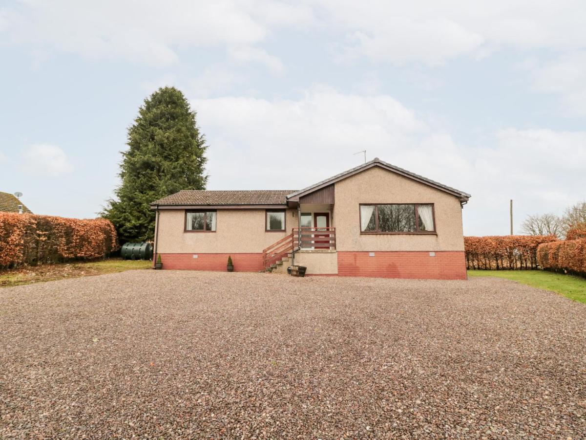 Broombaulks Farm Bungalow Jedburgh Eksteriør billede